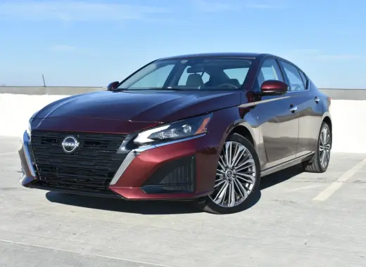 Nissan Altima SR VC-Turbo 2024