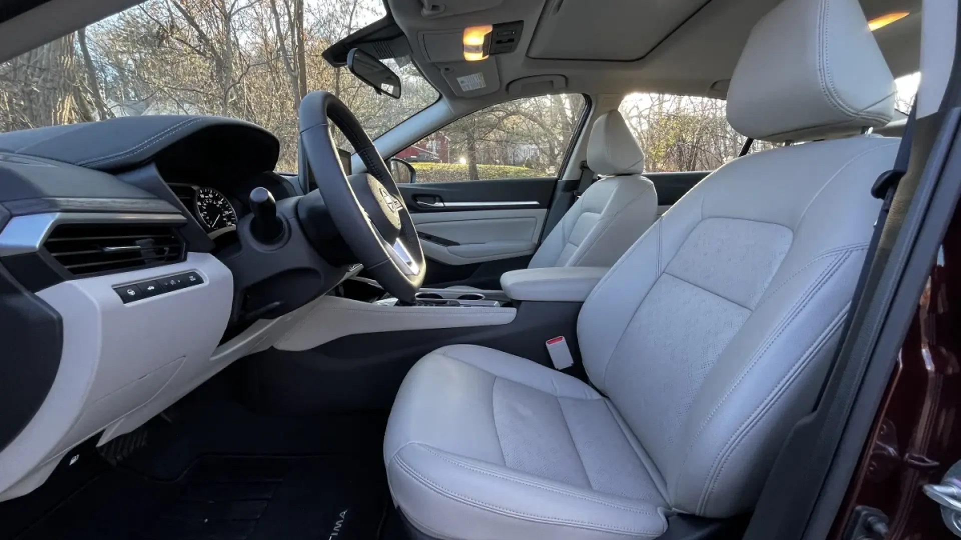 Nissan Altima SR VC-Turbo 2024