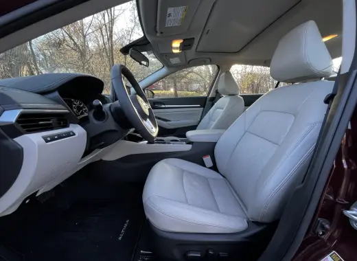 Nissan Altima SR VC-Turbo 2024